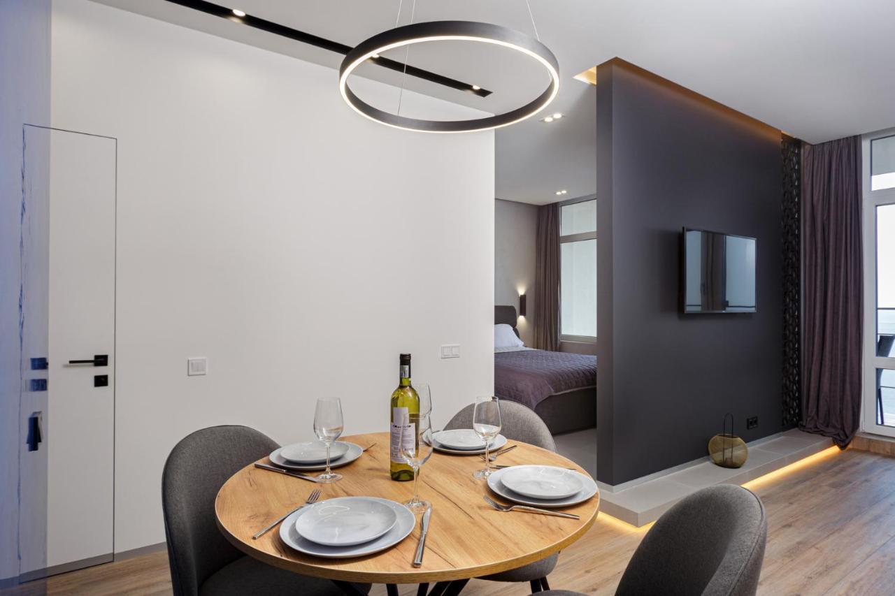 Level 24 - Sea & Sky View Apartment オデッサ エクステリア 写真